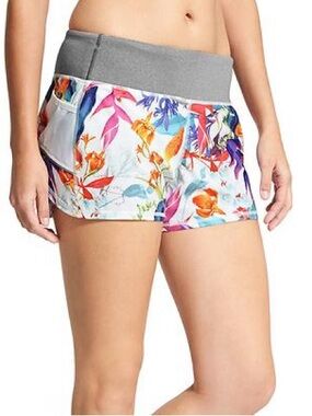 Athleta Tropical Lilies Ready Set Go Short 4"